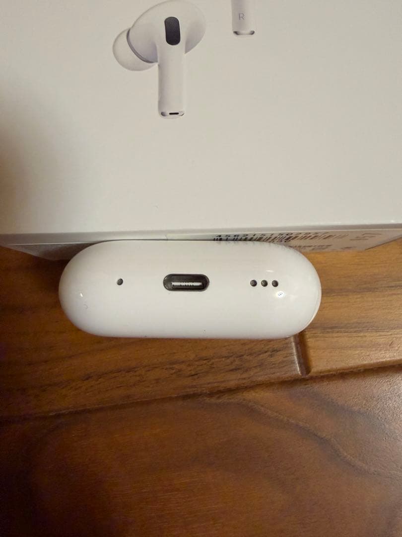 美品/USB-C Apple AirPods Pro 第2世代 MTJV3J/A