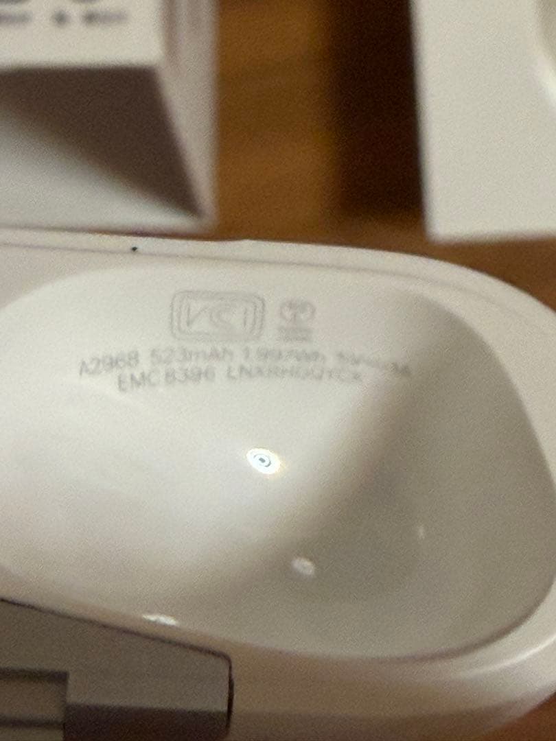 美品/USB-C Apple AirPods Pro 第2世代 MTJV3J/A