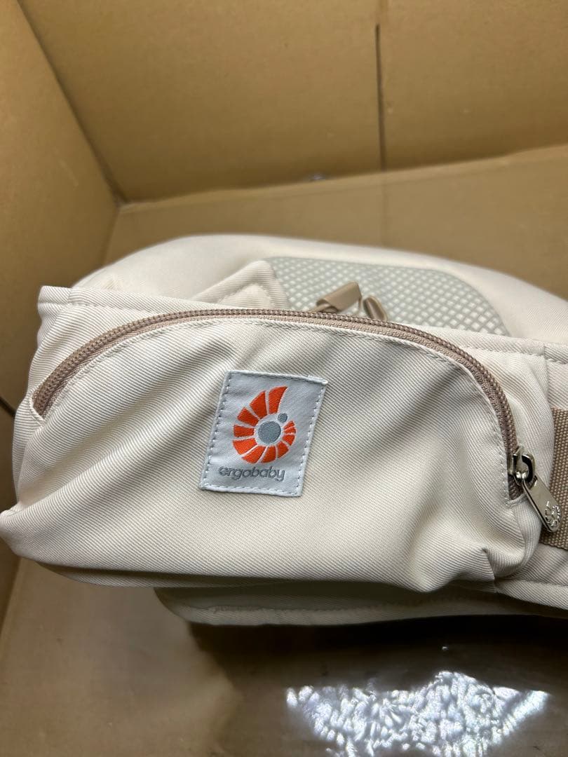 エルゴ Ergobaby Lift ヒップシート ナチュラルベージュ