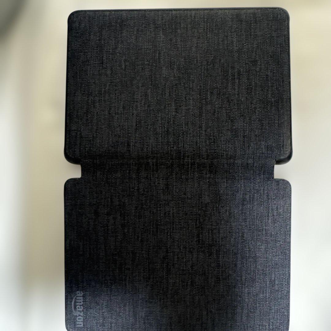 Kindle Paperwhite 第10世代　充電ケーブル・カバー付き