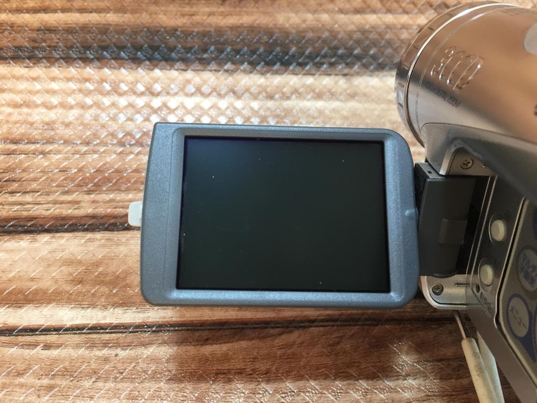 撮影再生ダビングOK　美品　Panasonic　NV-GS200　付属品あり