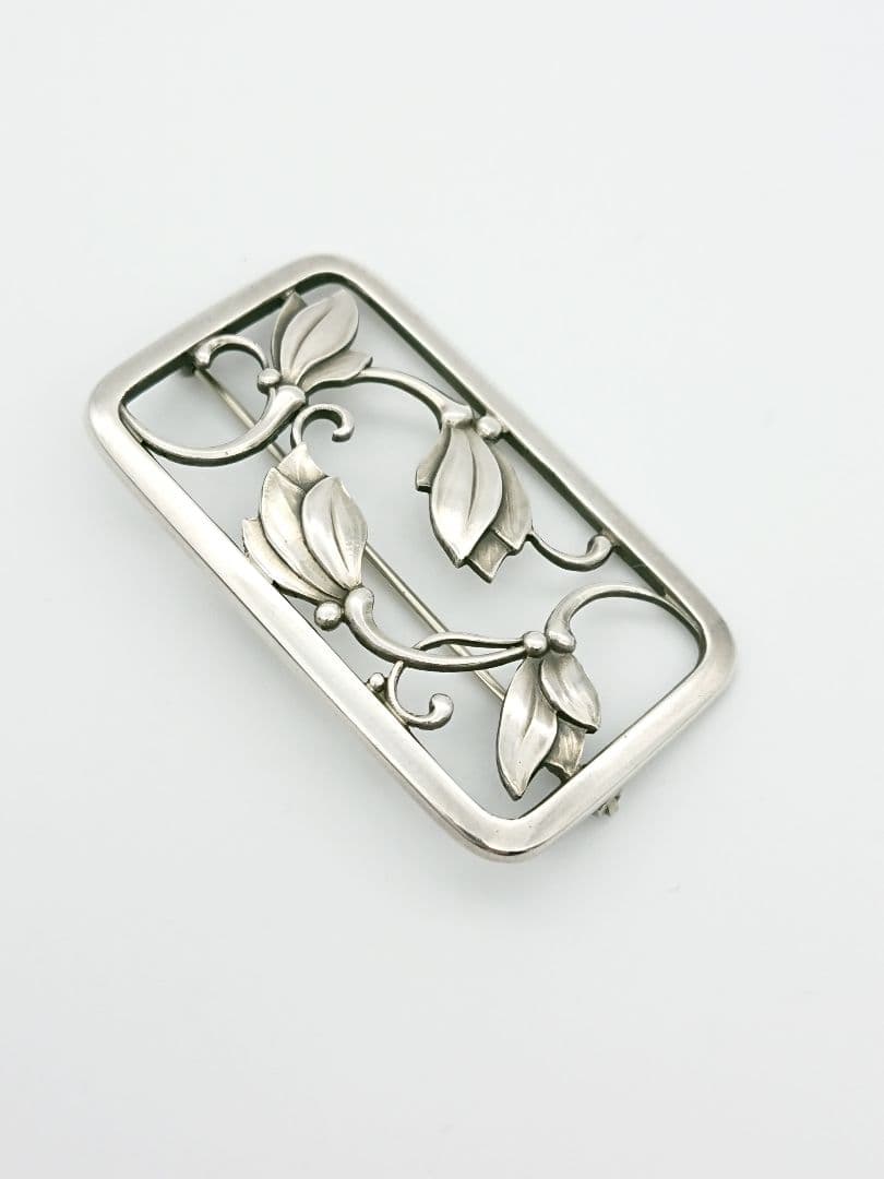 ヴィンテージ   ジョージジェンセン シルバー ブローチ