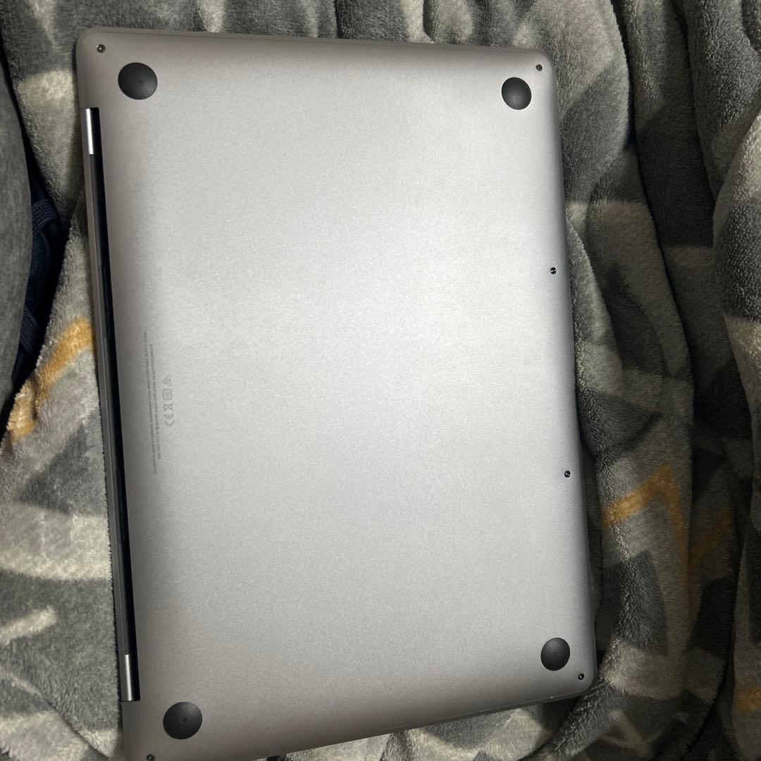 MacBook Pro 2019 250GB 13.3インチ