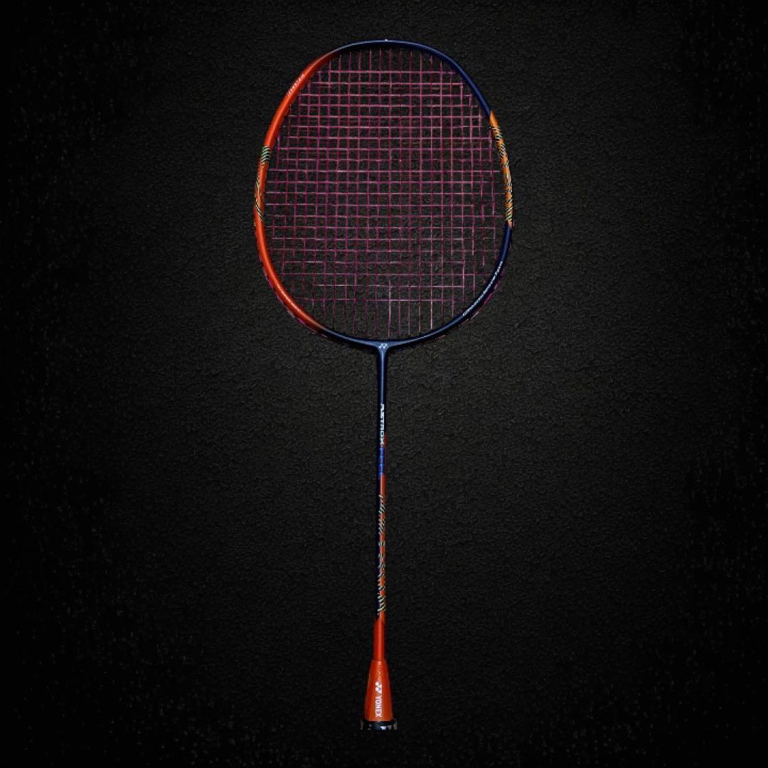 新品級✨YONEX ASTROX FEEL 4UG5 バドミントンラケット