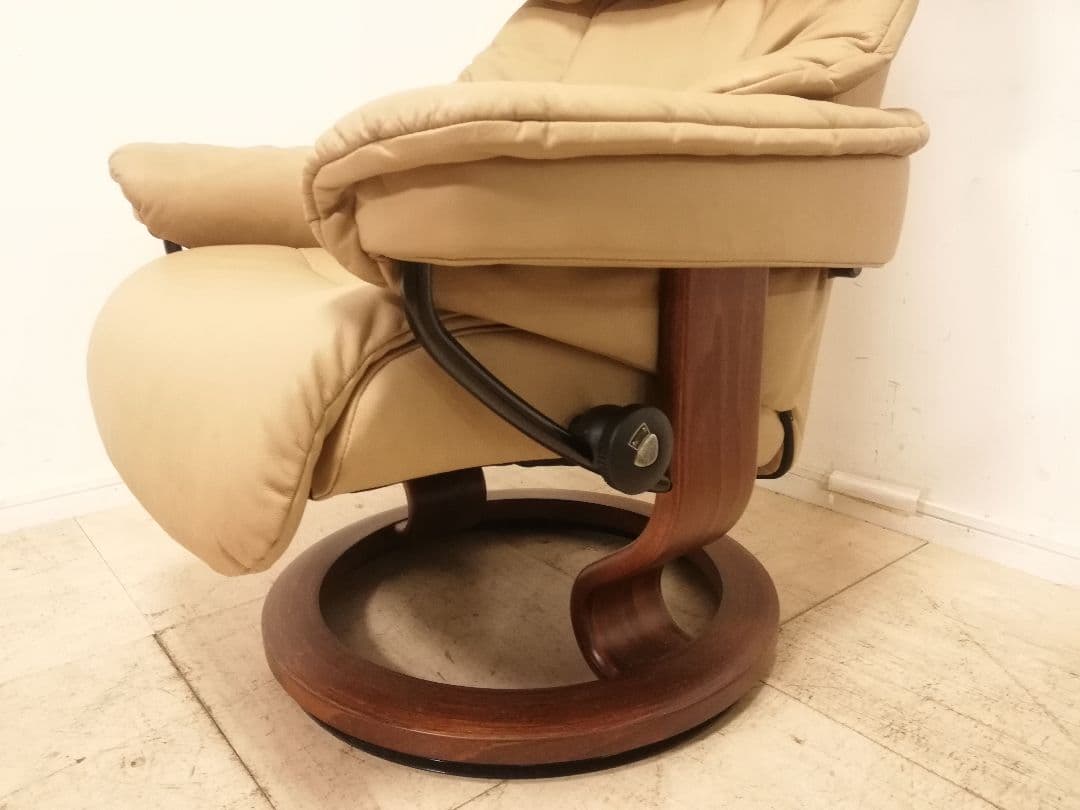 モデルルーム展示品 EKORNES ストレスレスチェア レノ（S） オットマン付