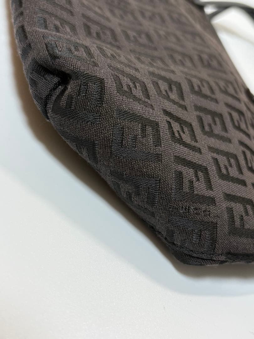 【美品】FENDI ハンドバッグ　ミニトートバッグ ズッカ ブラック