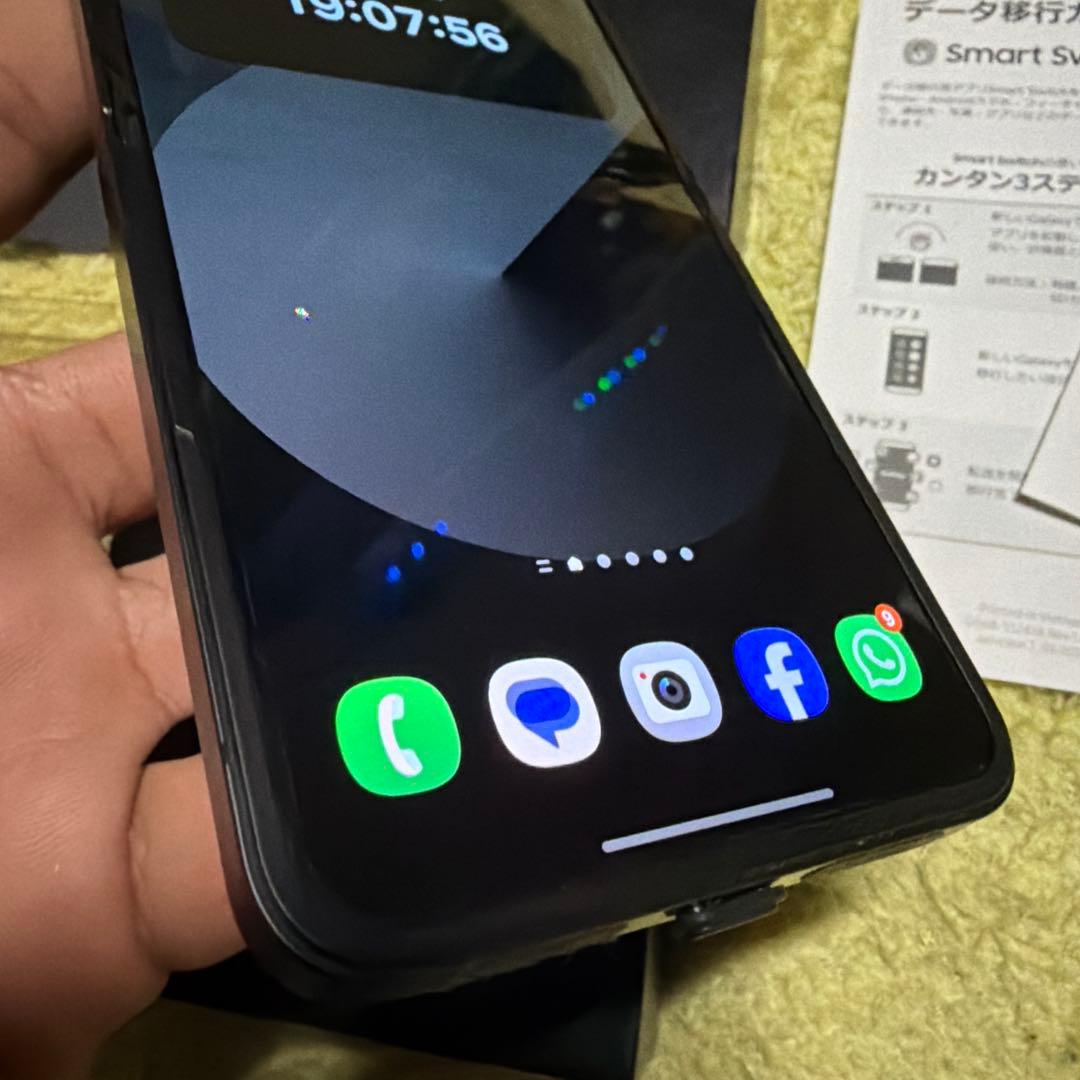 国内版 Galaxy flip6 本体 限定カラー 保護ケース付