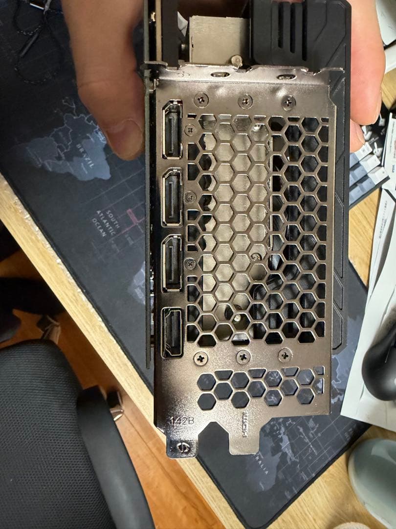 GeForce RTX 4090 Game Rock 本体のみ