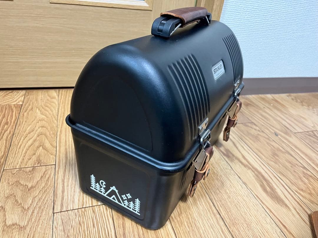 STANLEY ランチボックス　9.4L マットブラック　カスタム済み