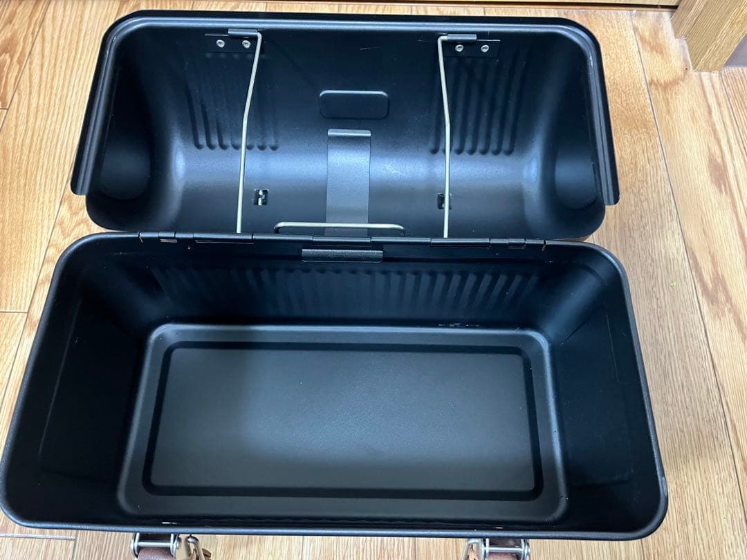 STANLEY ランチボックス　9.4L マットブラック　カスタム済み