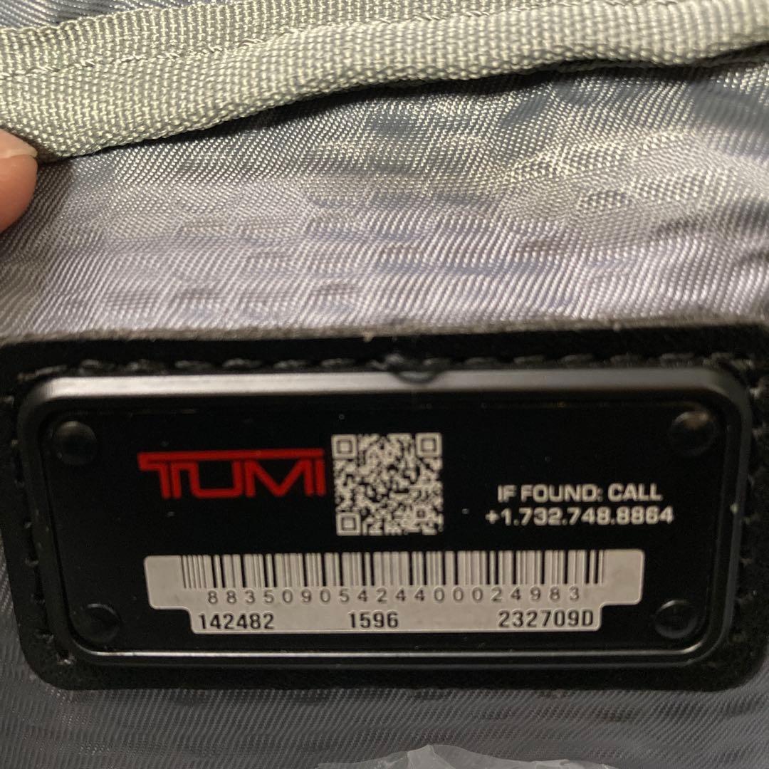 TUMI ブラック ショルダーバッグ 中型
