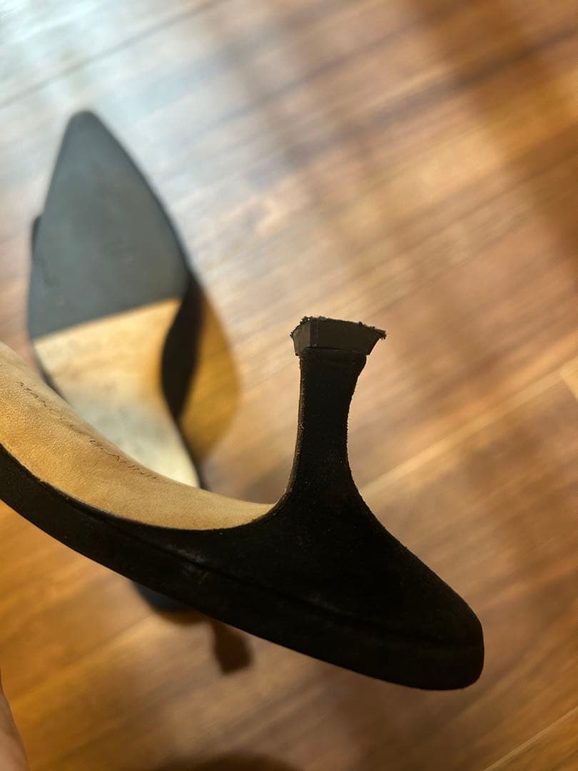 MANOLO BLAHNIK ブラックミュール 37