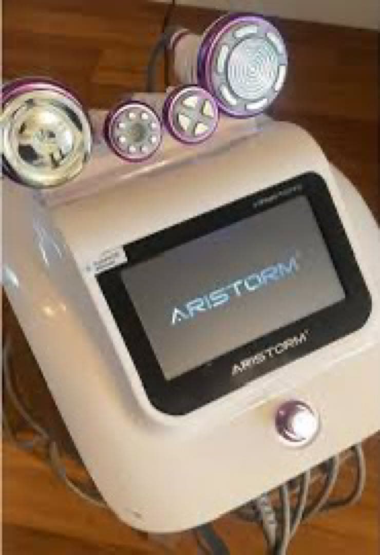 新品未使用2025版、最新モデル、キャビテーション　ラジオ波　バキューム5MHZ