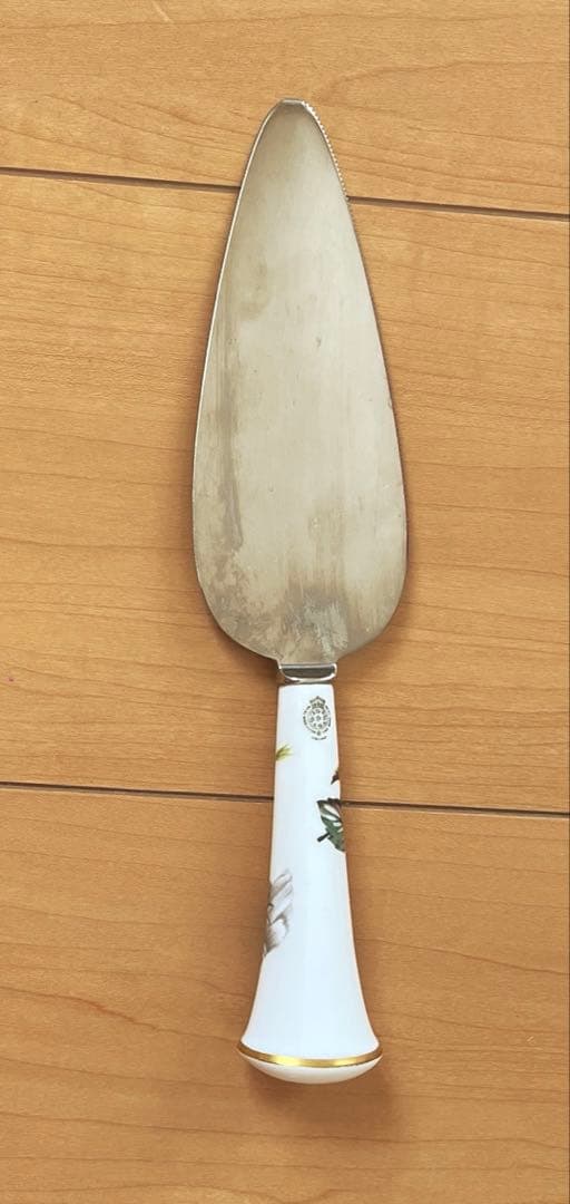 ロイヤルウースター　英国　ケーキ　皿　ナイフ　パーティー　オードブル　お祝い