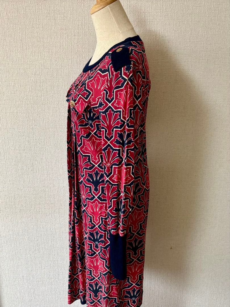 ❤️TORY BURCH シルク混　憲章付き　ロゴボタン　総柄　XS