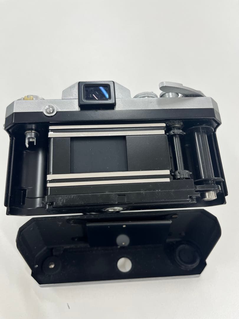 Nikon F 一眼レフカメラ Nikkor レンズ付き 初期 アイレベル