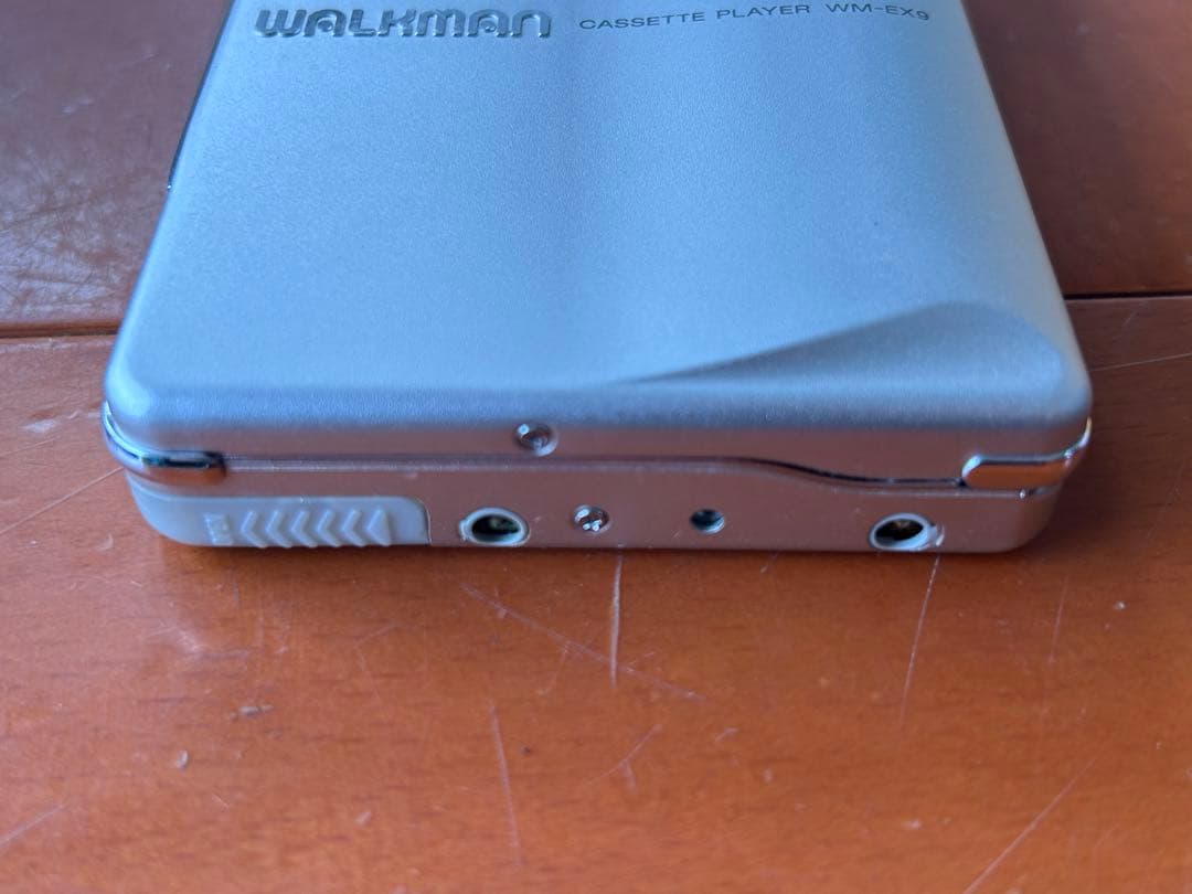 SONY ポータブルカセットプレイヤー　WM-EX9　シルバー　ジャンク