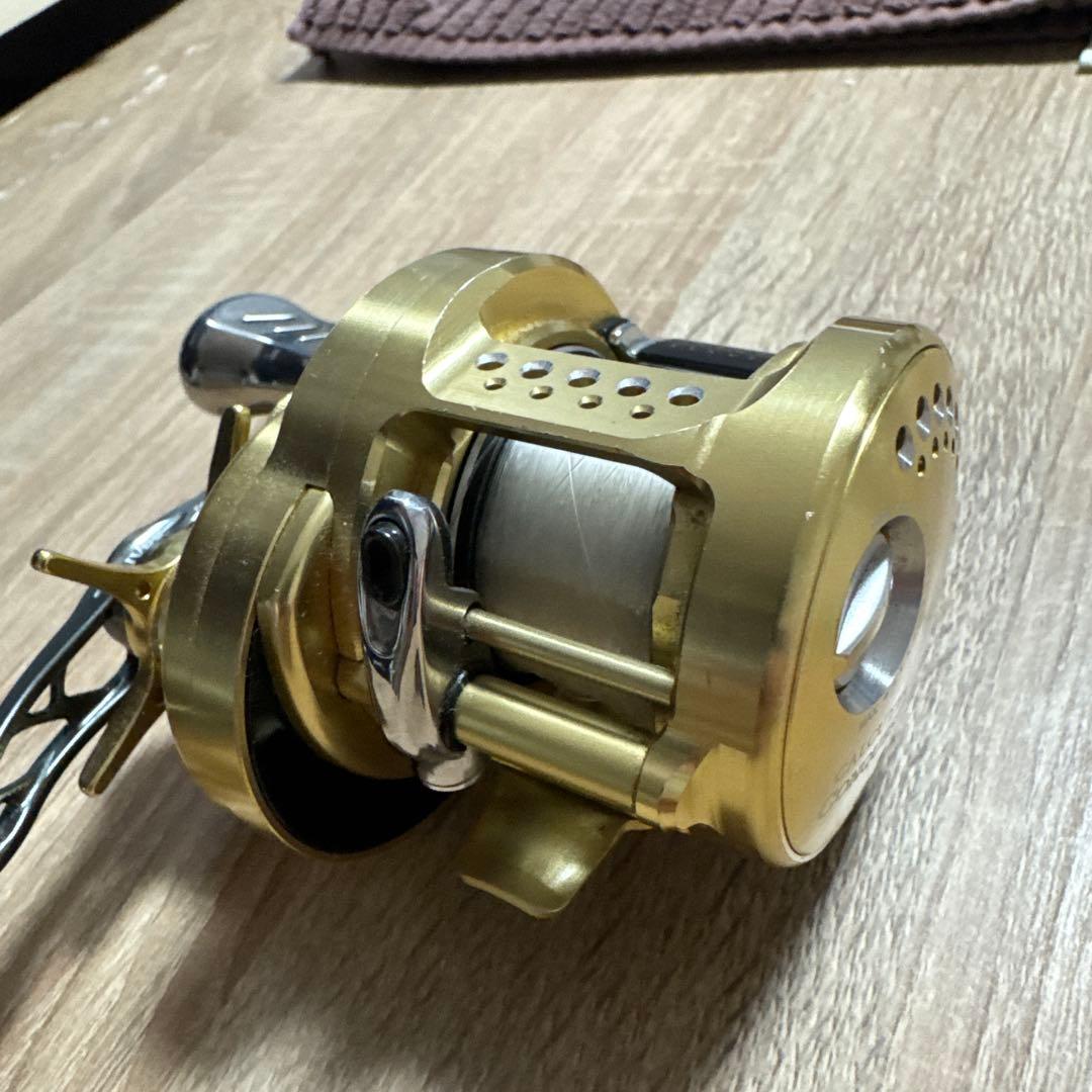 ト*ウ様 カルカッタコンクエスト200 リブレハンドル付き！