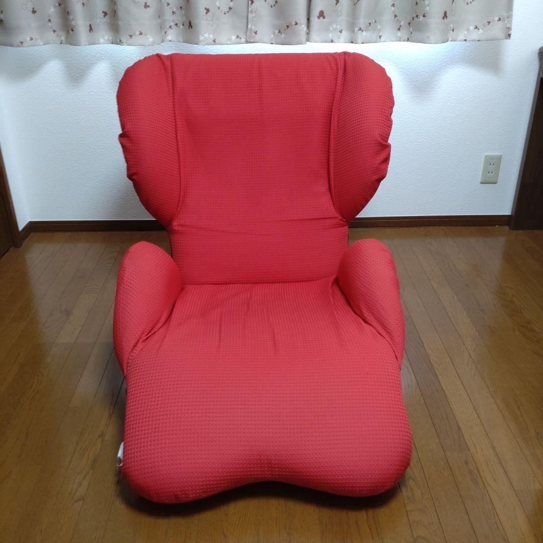 レッドリクライニングチェア