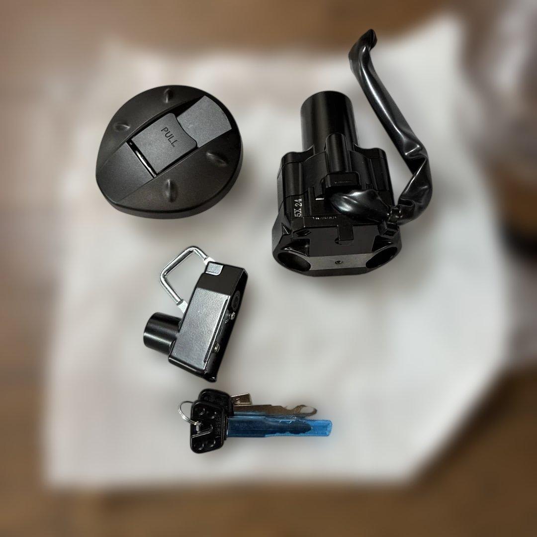 新品未使用　ヤマハ　セロー250キーセット 3C5-82021-11