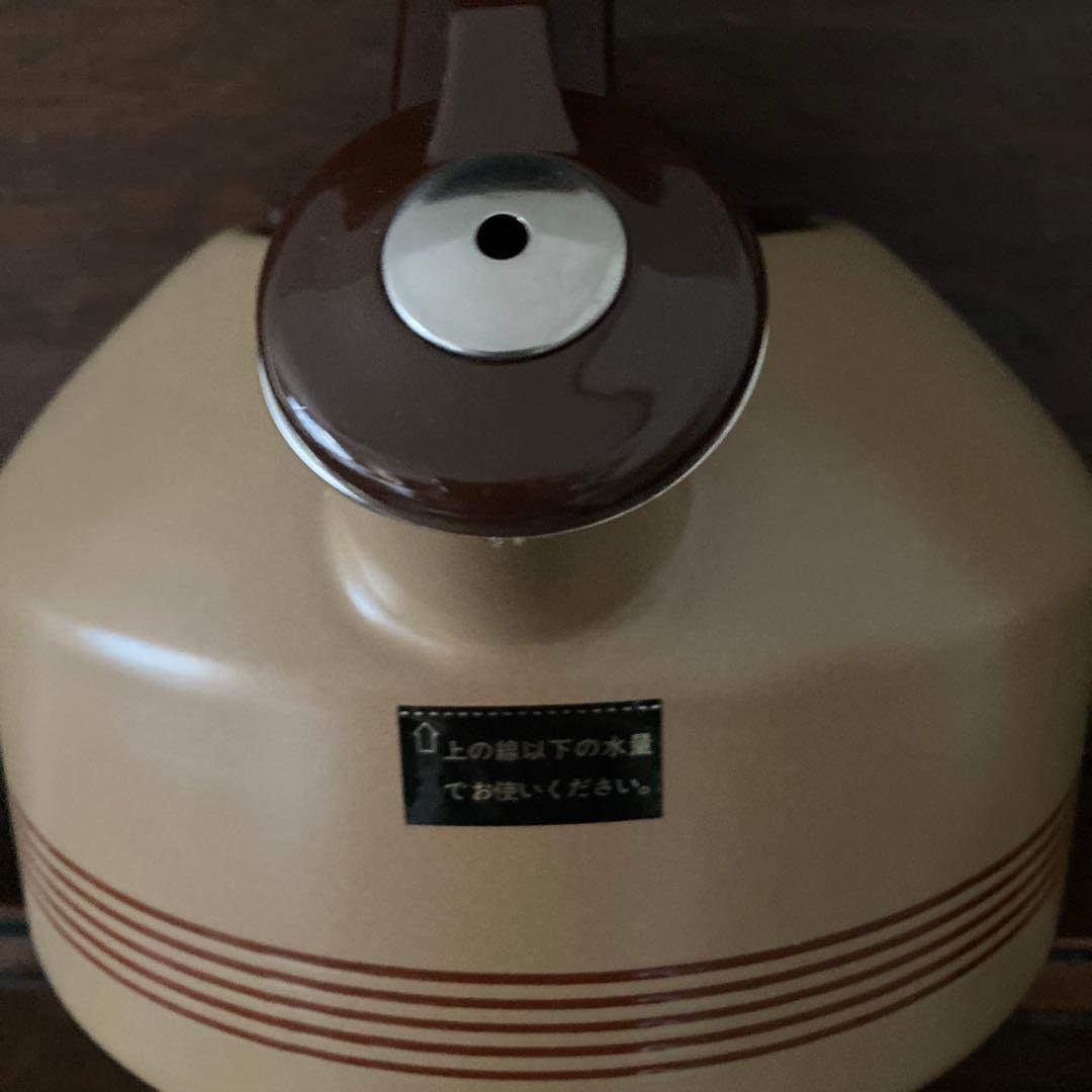 エジリー　ケトル　やかん　２.８L 琺瑯　ベージュ