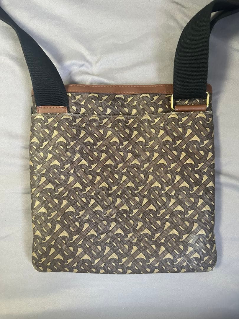 Burberry ショルダーバッグ　モノグラム　アナグラム