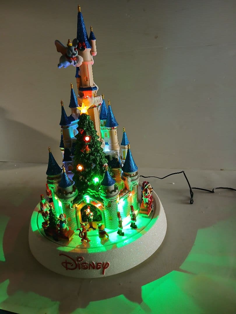 ディズニーセンターピースパレードシーンクリスマスオーメントコストコ