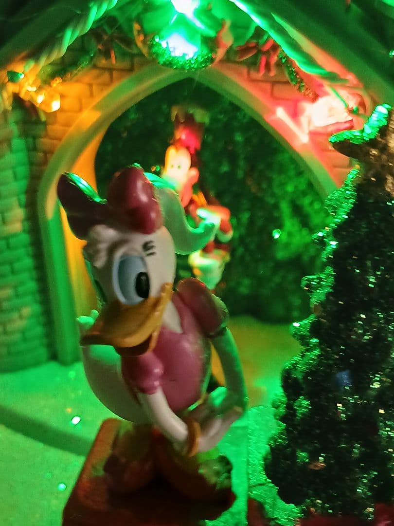 ディズニーセンターピースパレードシーンクリスマスオーメントコストコ