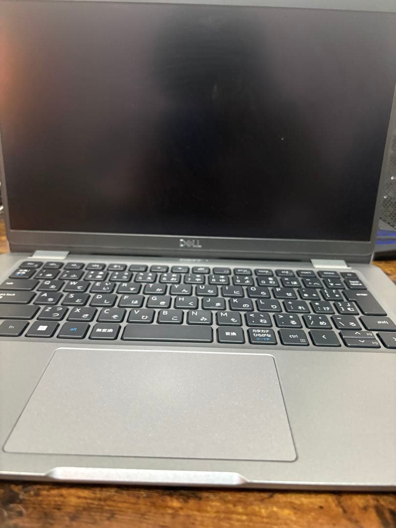 デルCore i5-1235U/8GB/SSD256GB/13.3型フルHD液晶