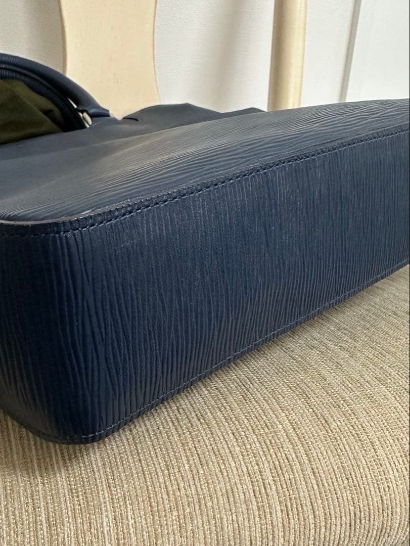 【新品】aniary ウェーブレザービジネスバッグDarkBlue