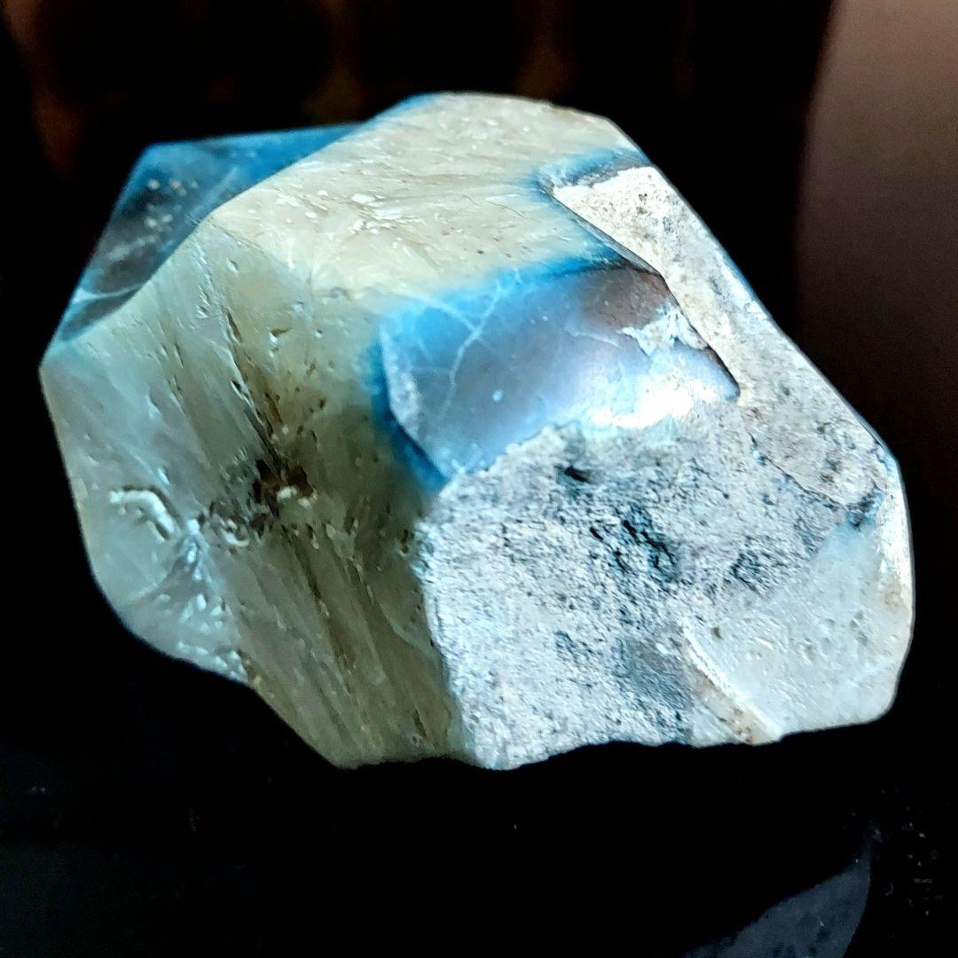 綺麗な色合い♪大きな激レア石 ブルーアイス グレイシアライト 表面磨き 307