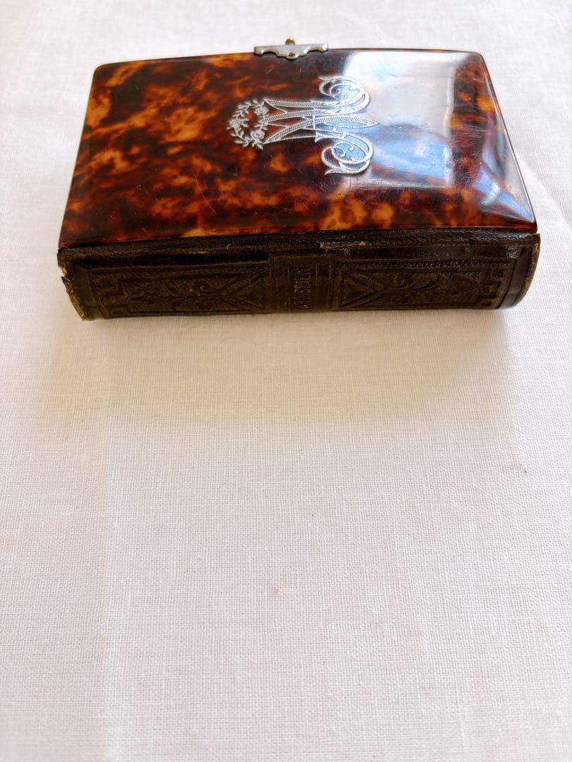 フランスアンティーク　1888年聖書・セルロイド