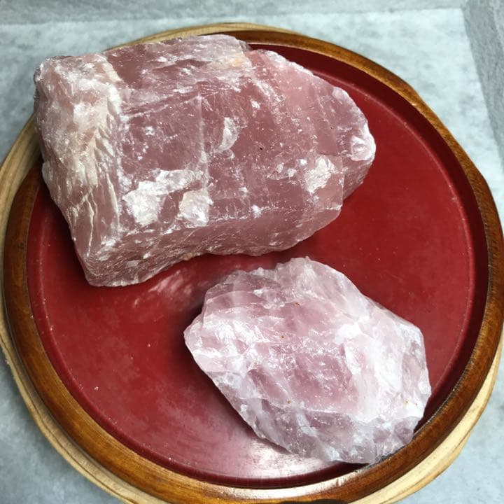 500★特別ご提供★ナチュラルラフ原石【ブラジル産『紅石英』ロッククリスタル】❤️