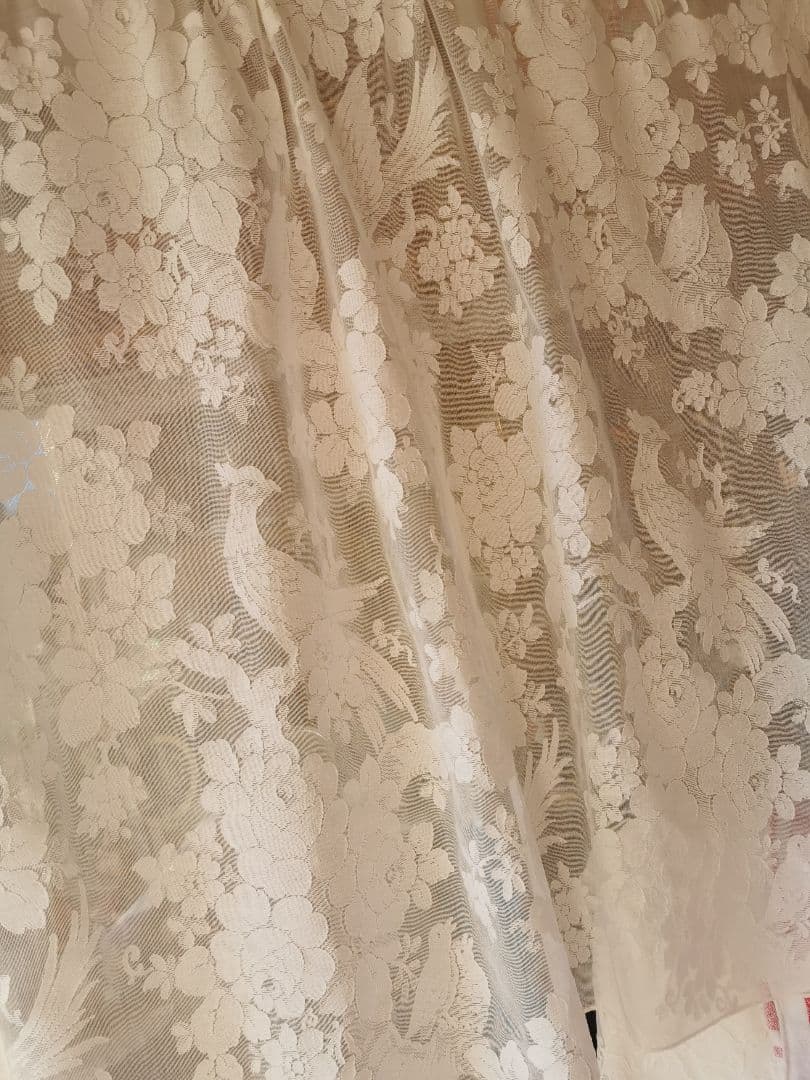 アンティーク ノッティンガムマドラスレース 餌やり鳥の親子 薔薇紋カーテンパネル