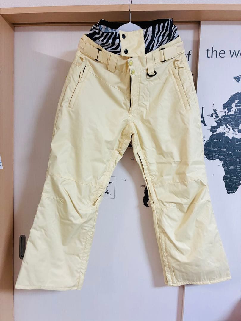 美品 スノーボードウェア レディース Sサイズ 上下セット