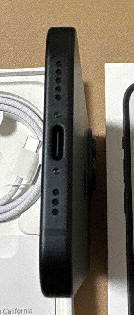 Apple iPhone 15 128gb ブラック　本体