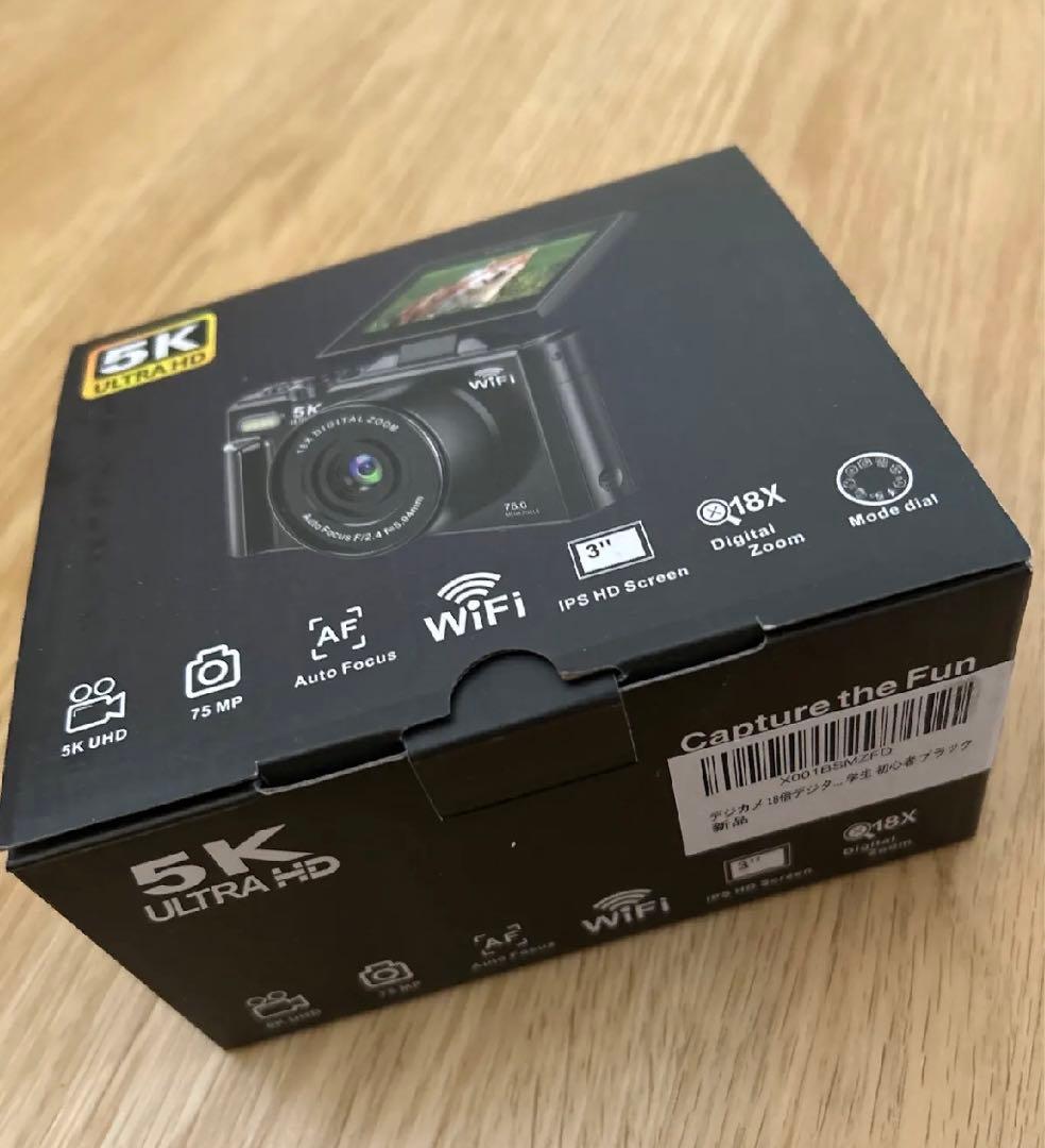 新品！デジカメ　コンパクト　5k ブラック　軽量　180度回転画面　自撮り大画面