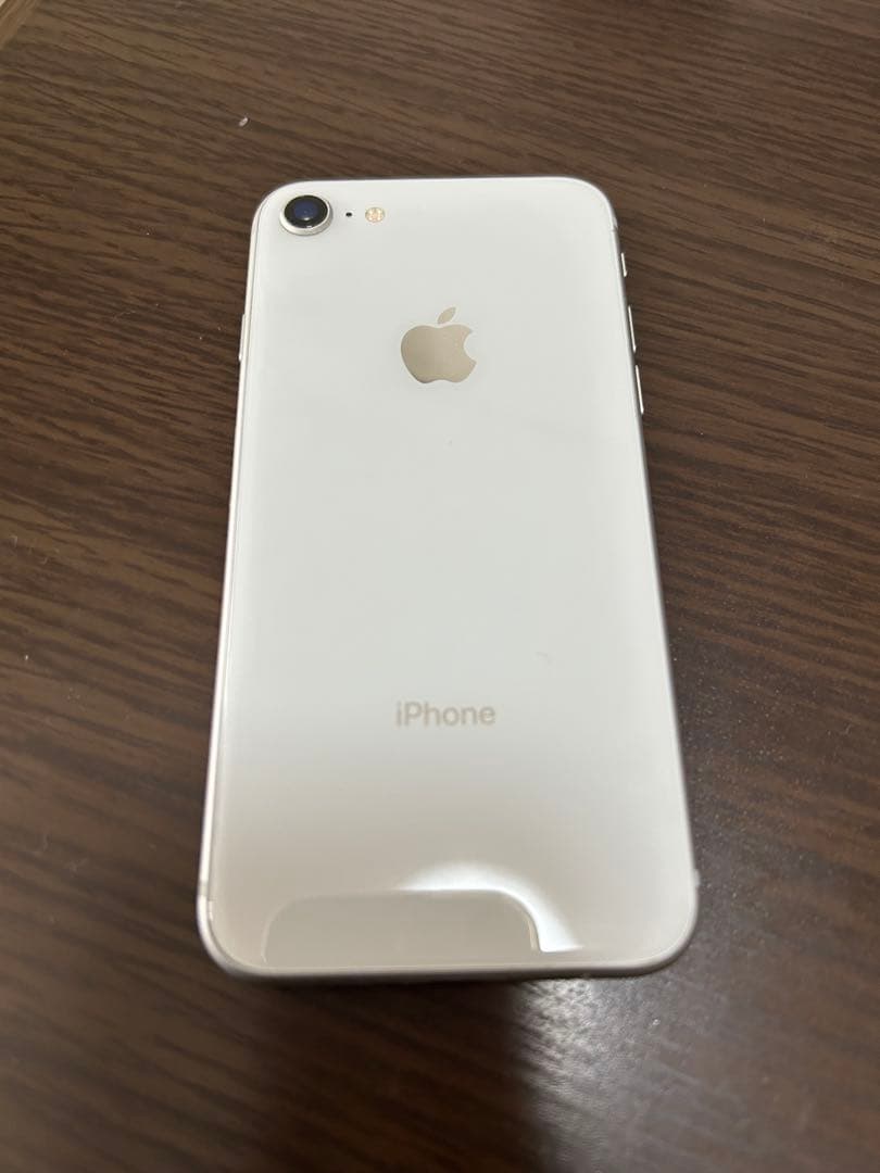 iPhone8 シルバー 64GB SIMフリー 初期化済み iFace付き