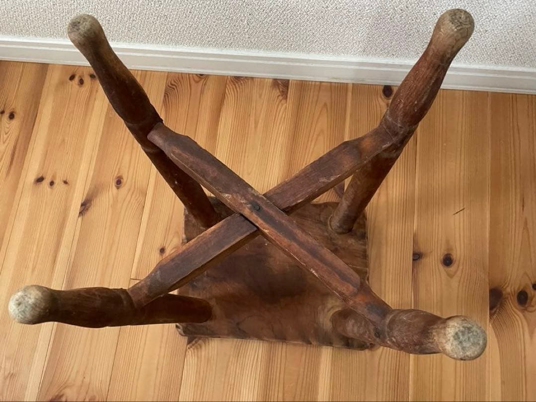 アンティーク　木製スツール 　一点ものウールファー付　ヴィンテージ