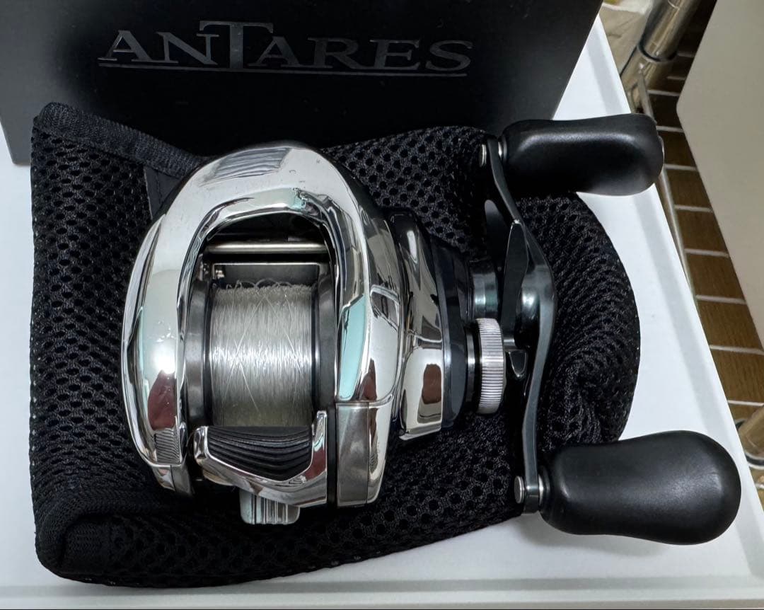し*お様 SHIMANO 19ANTARES HG 右巻きベイトリール