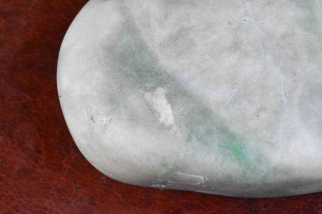 糸魚川産 白緑ヒスイ原石