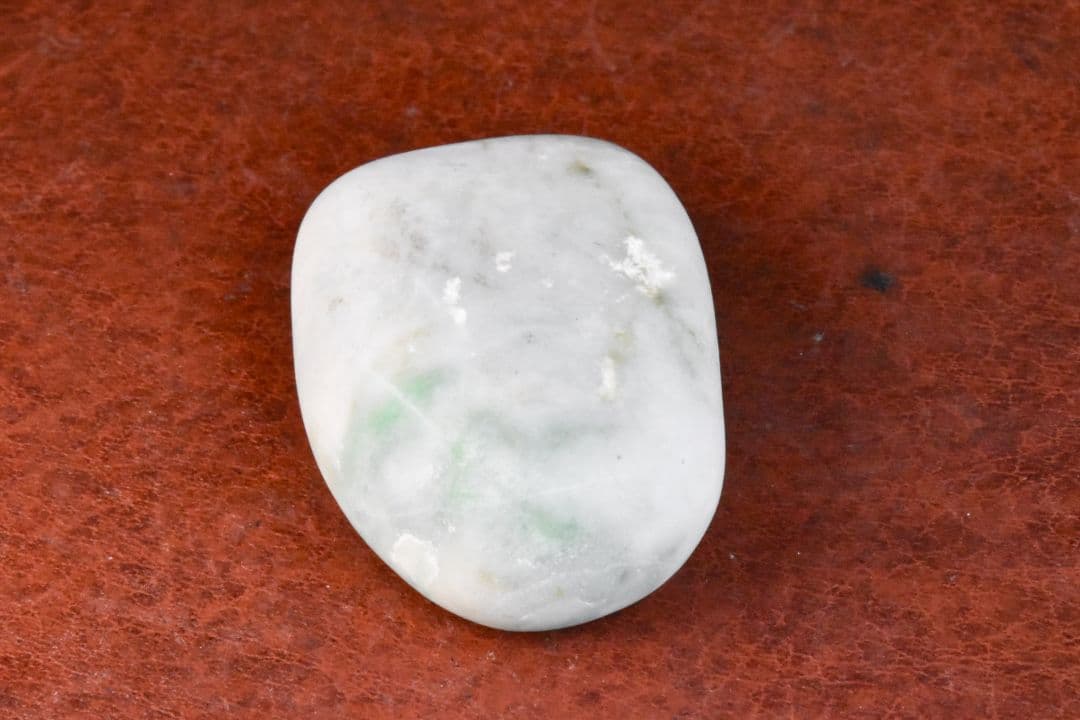 糸魚川産 白緑ヒスイ原石