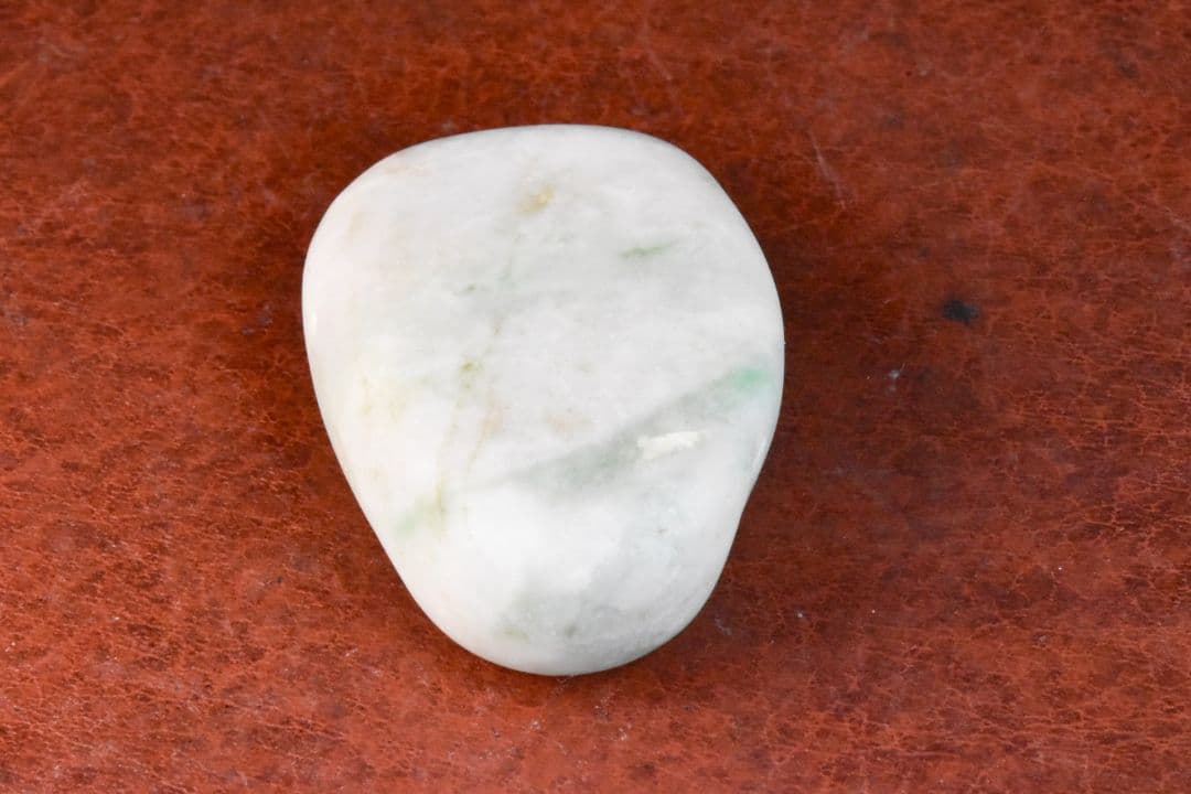 糸魚川産 白緑ヒスイ原石