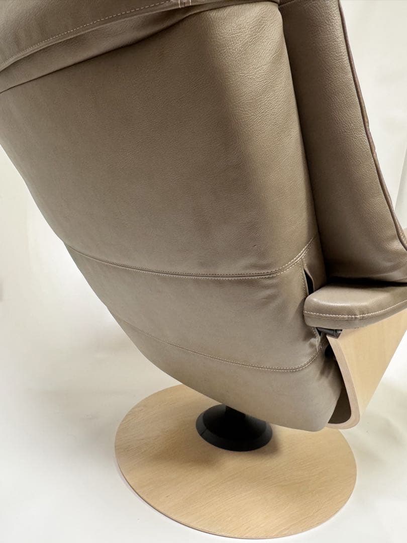 カリモク THE FIRST ザ・ファースト ソファとオットマンセット①