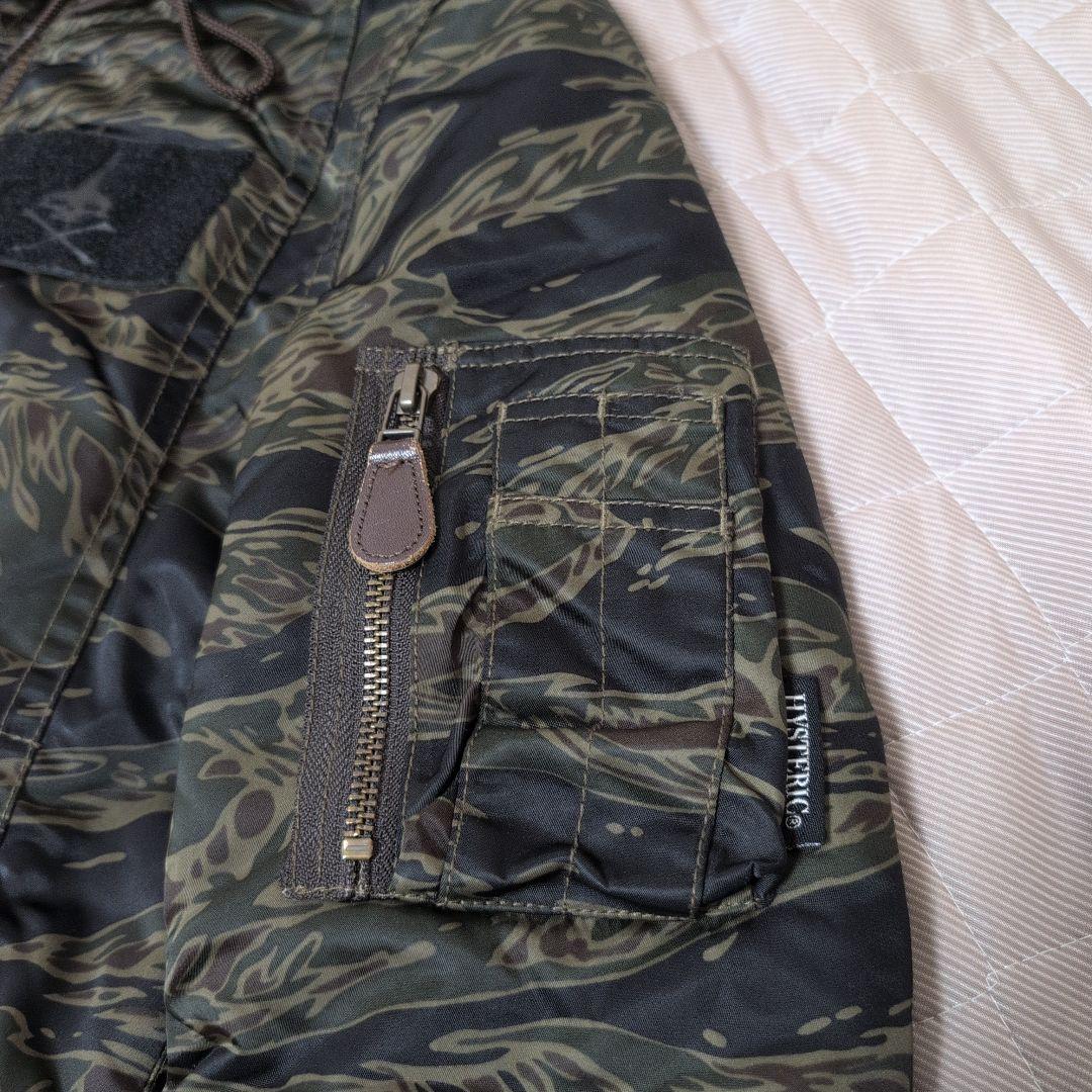 名作 ヒステリックグラマー ヒスガール プリマロフト モッズコート 迷彩