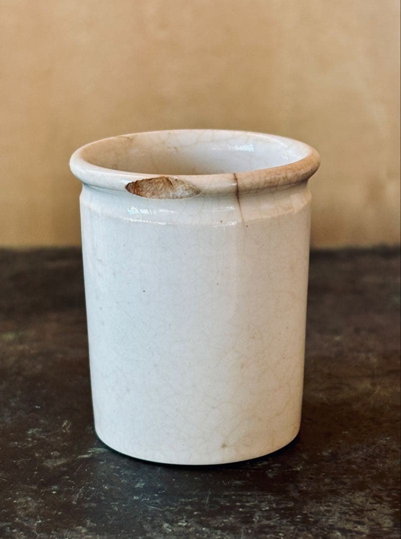 フランスアンティーク 19世紀の陶器 サーギュミヌ窯 4.9cm高さ