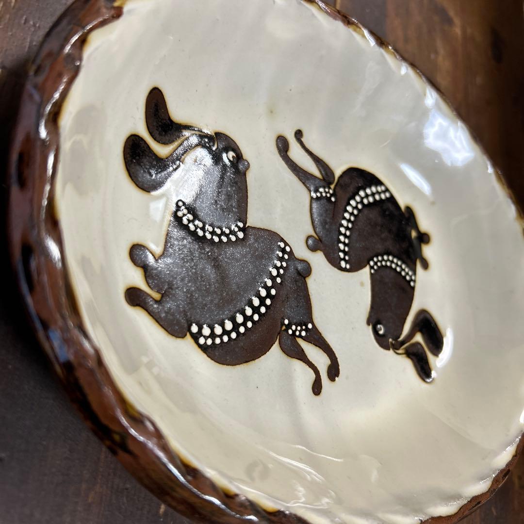 作家　陶芸作家　スリップウエア　うさぎ　オーバル　カレーパスタ　深皿②