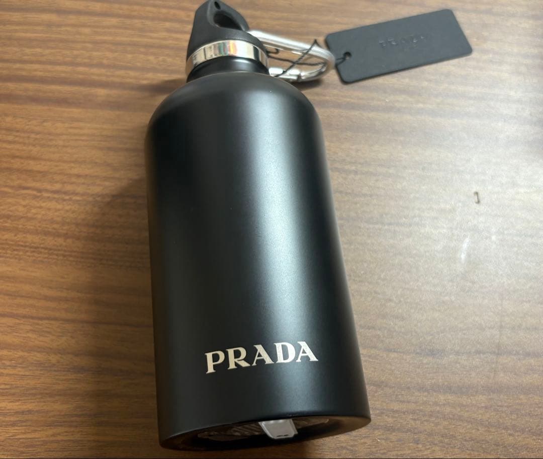 【希少品】Prada プラダ タンブラー 350ml Re-Nylon ケース付