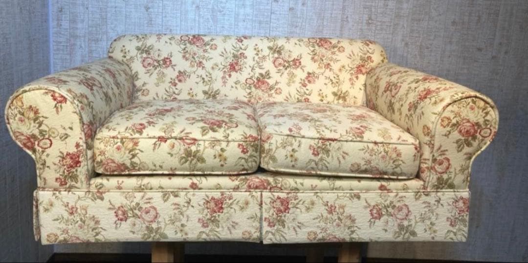 【美品】高級感漂う極上のアメリカ製ソフ ア2人掛け