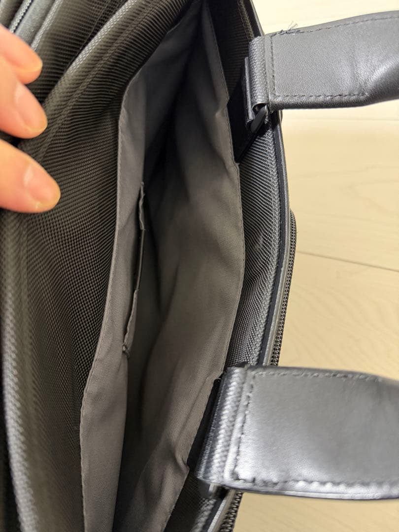 TUMI アルファ　エクスパンダブル・オーガナイザー・ラップトップ・ブリーフ